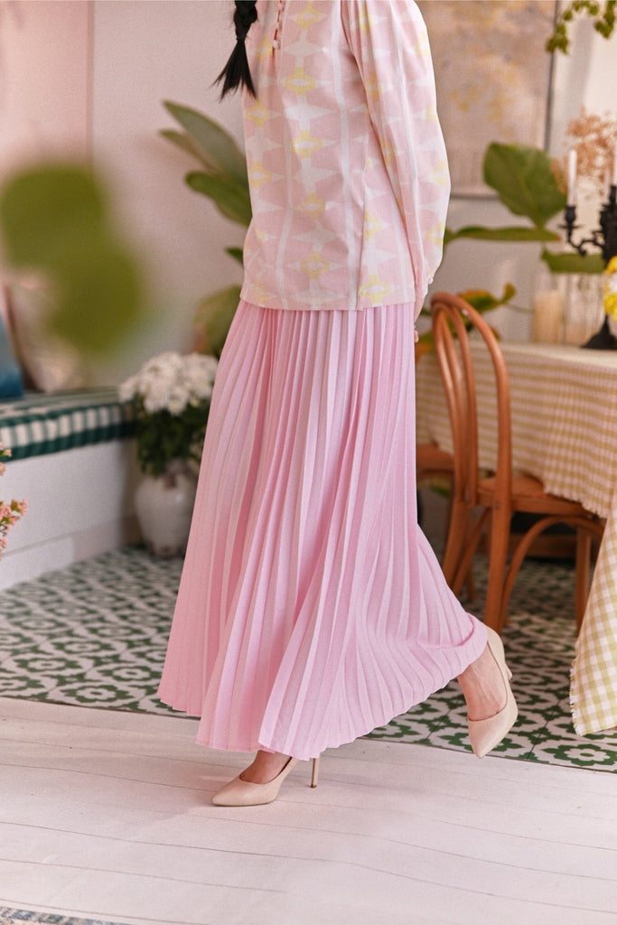 The Sarang Women Sun-Pleats Skirt - Pink