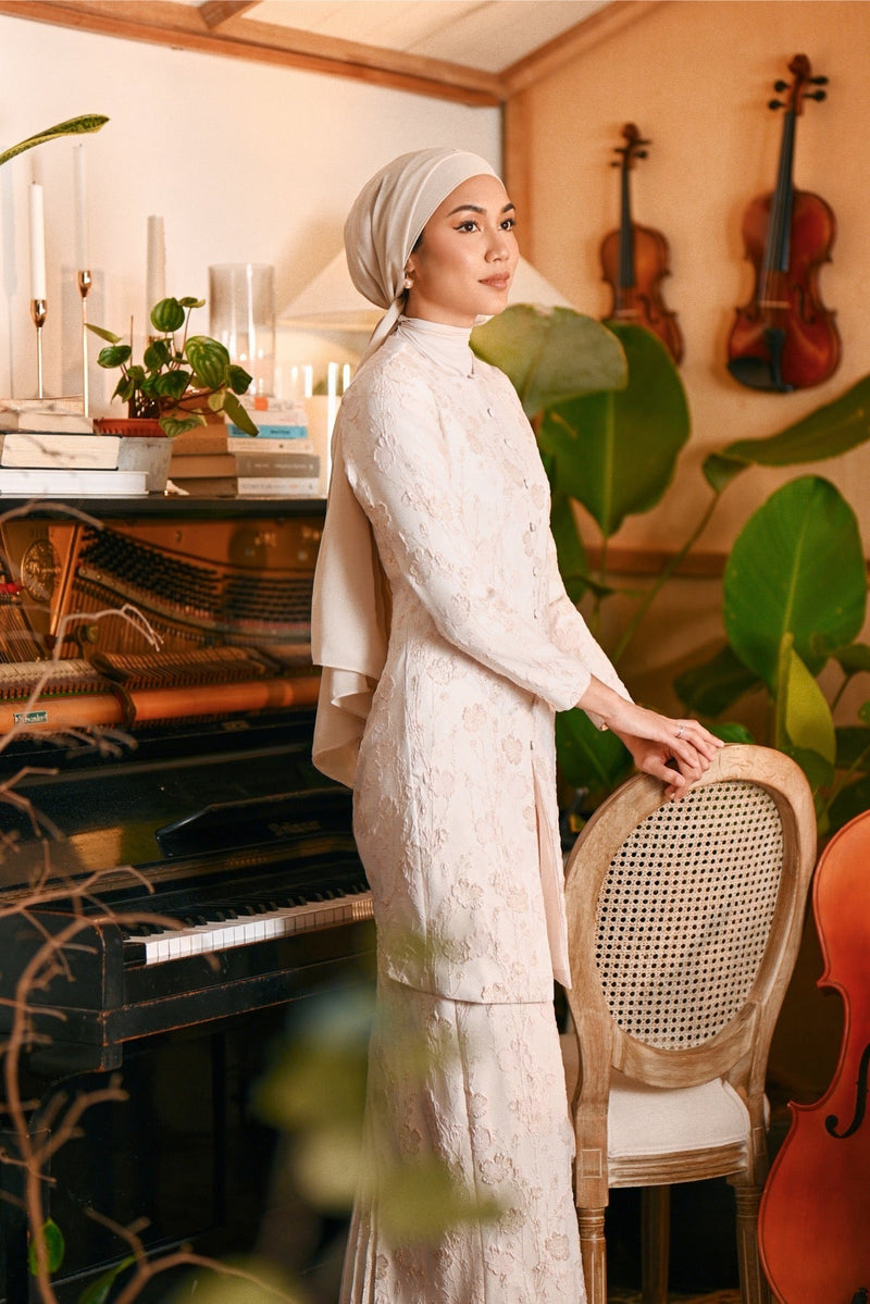 The Glow Women Elite Kurung Set - Pink Jacquard