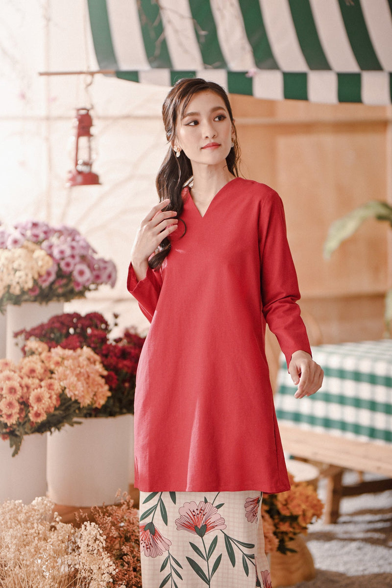 The Embun Women Kurung Top - Crimson Red