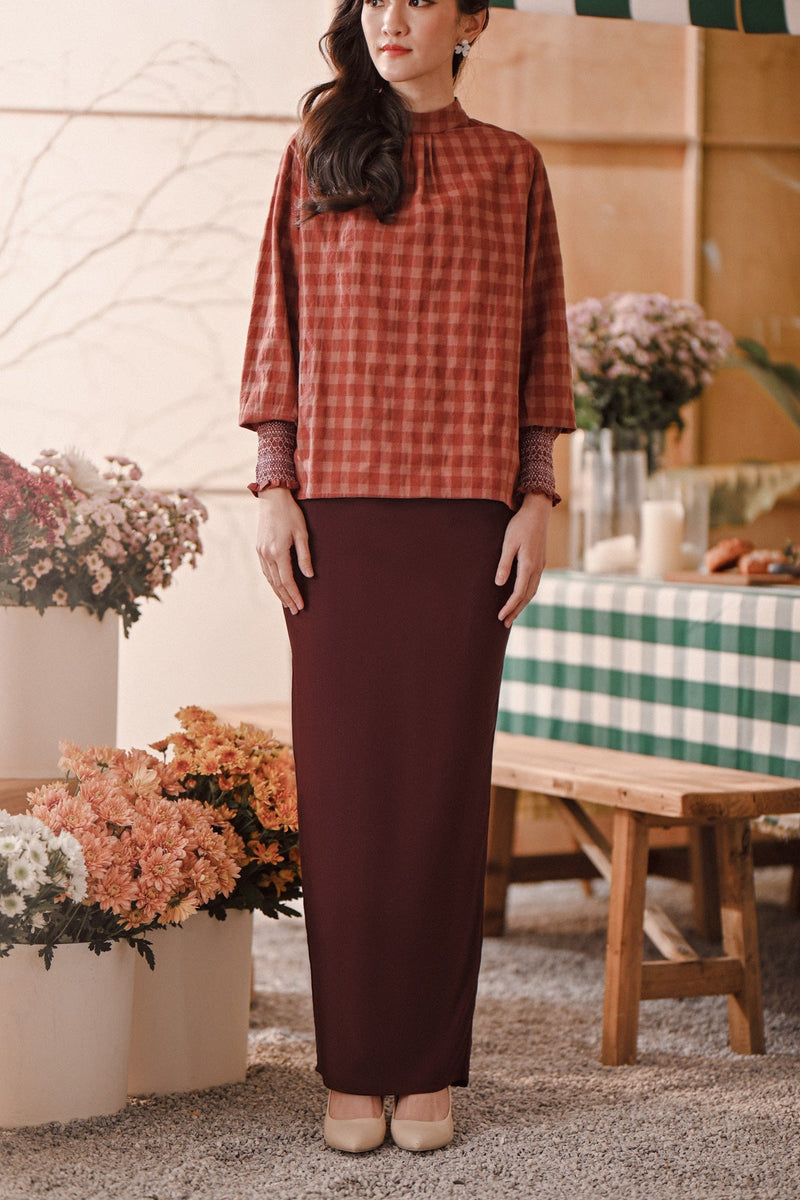 The Embun Women Back Pleated Skirt - Mangosteen