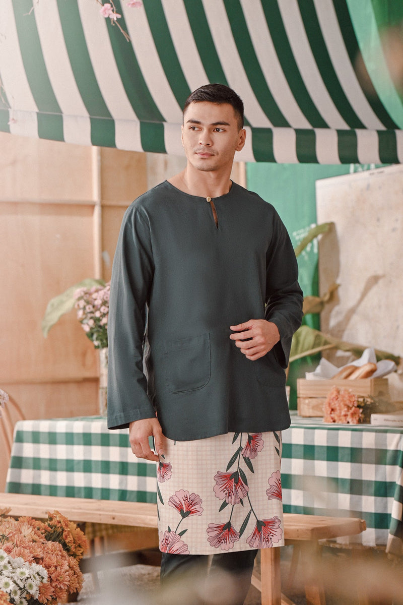 The Embun Men Pesak Kurta - Emerald Green