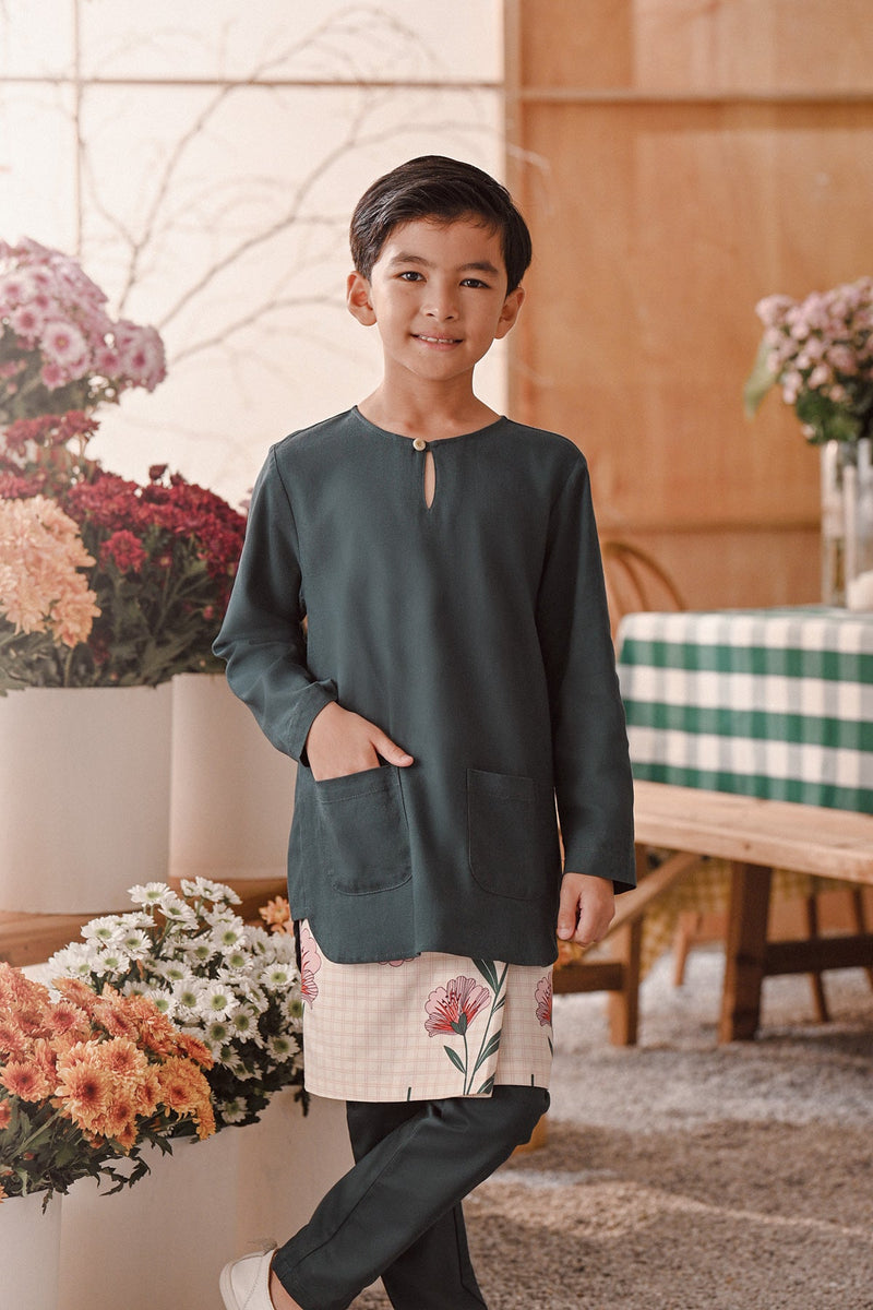 The Embun Pesak Kurta - Emerald Green