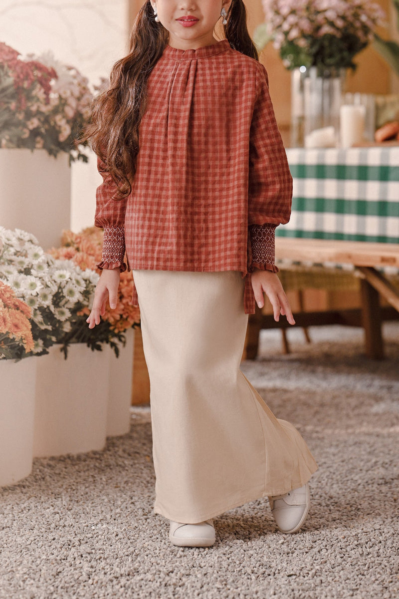 The Embun Back Pleated Skirt - Cream