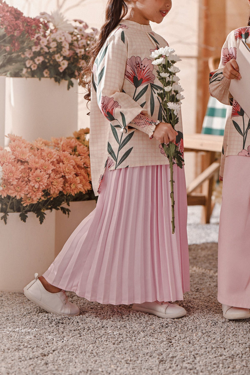 The Embun Sun-Pleats Skirt - Pink
