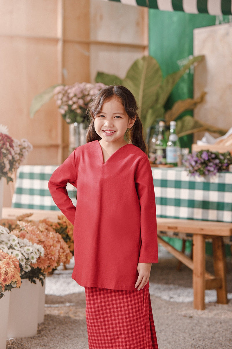 The Embun Kurung Top - Crimson Red