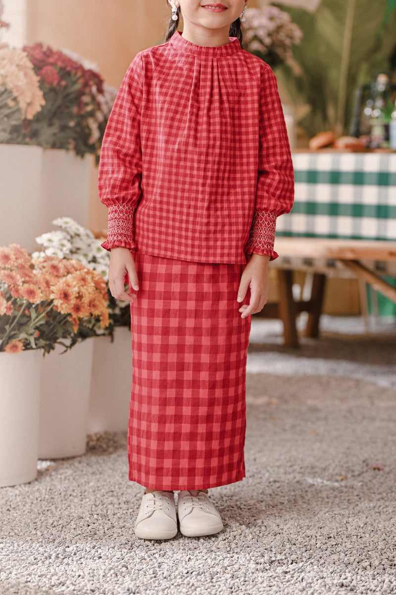 The Embun Back Pleated Skirt - Red Checked