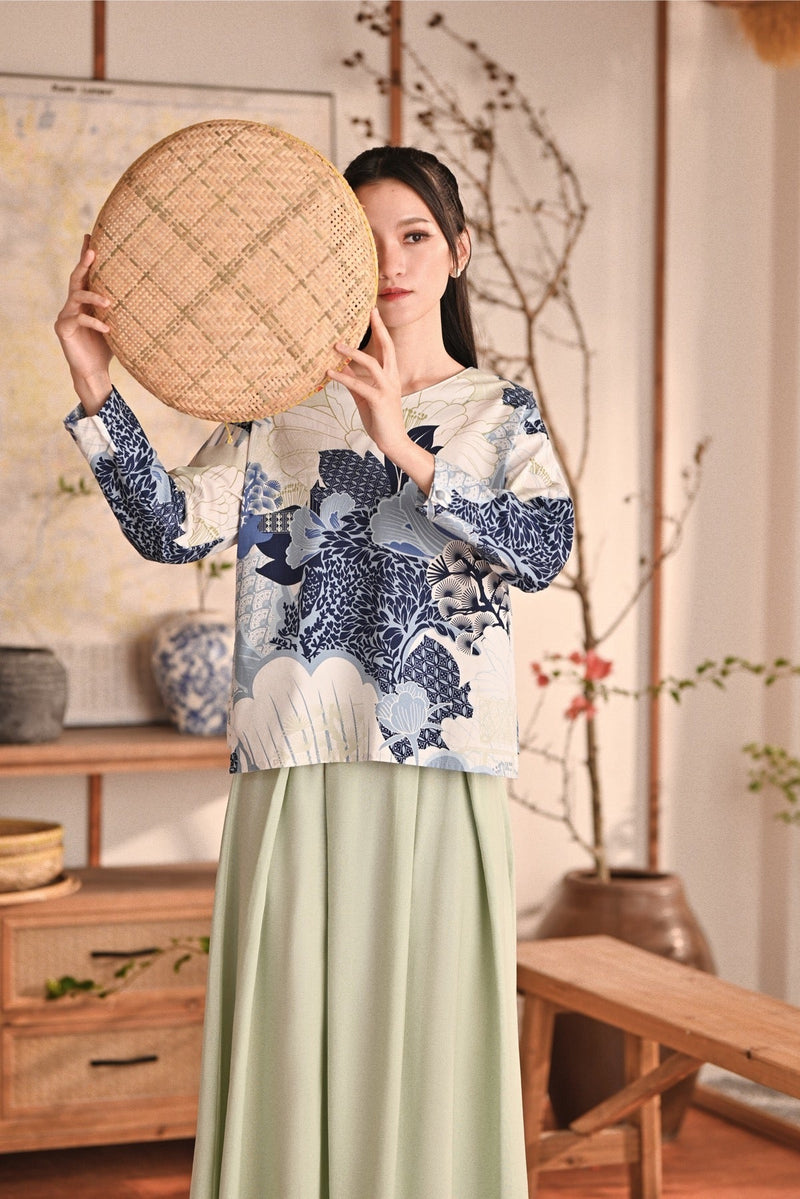 The Heiwa Women Selesa Blouse - Seiten