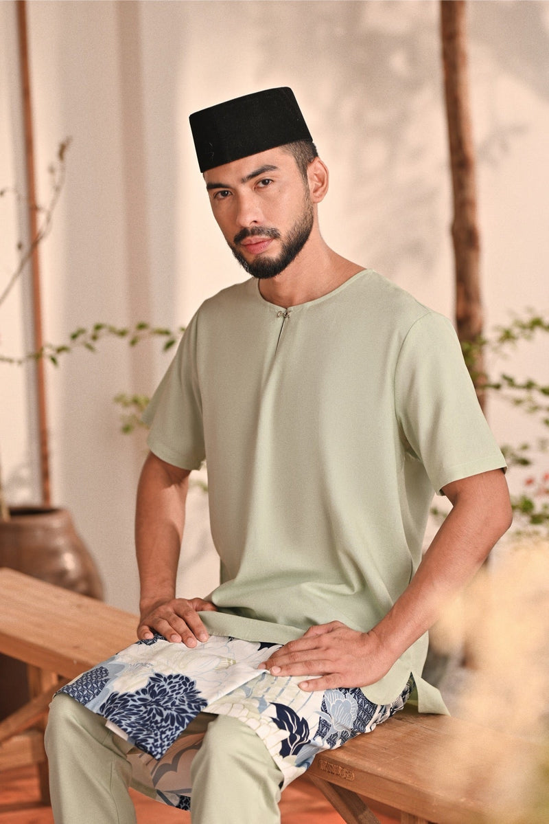 The Heiwa Men Short Sleeve Kurta - Fog Green