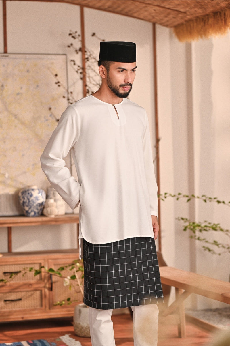 The Heiwa Men Kurta - White