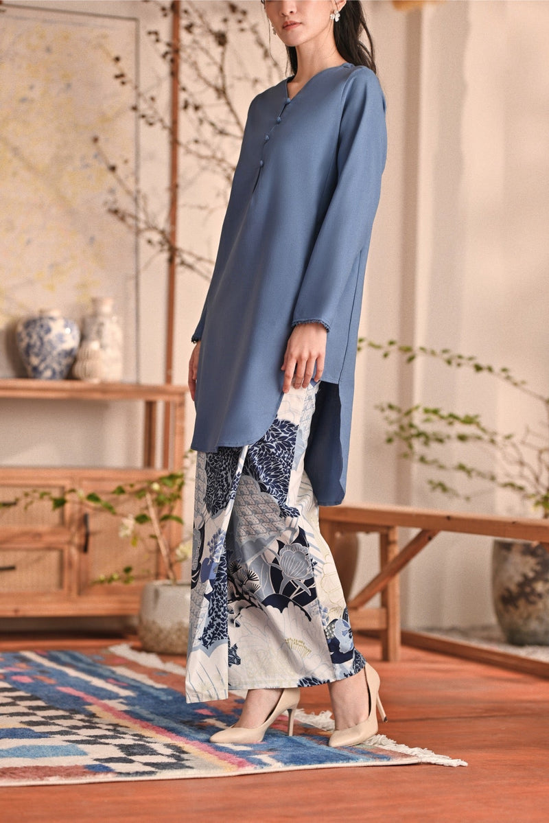 The Heiwa Women Folded Skirt - Seiten