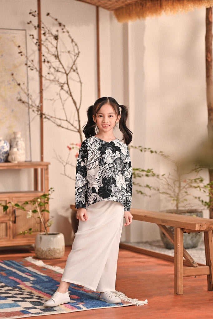 The Heiwa Folded Skirt - White