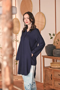 The Heiwa Women Bright Kurung Top - Navy Blue