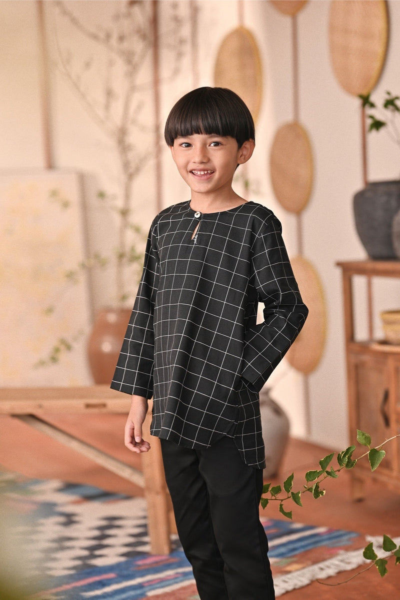 The Heiwa Kurta - Mado