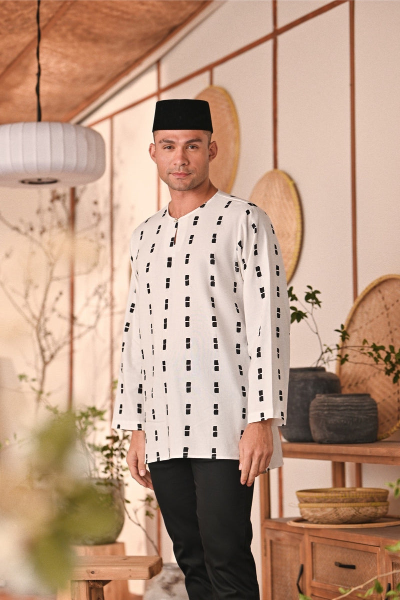 The Heiwa Men Kurta - Sora