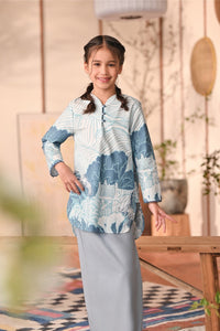 The Heiwa Bright Kurung Top - Kaze