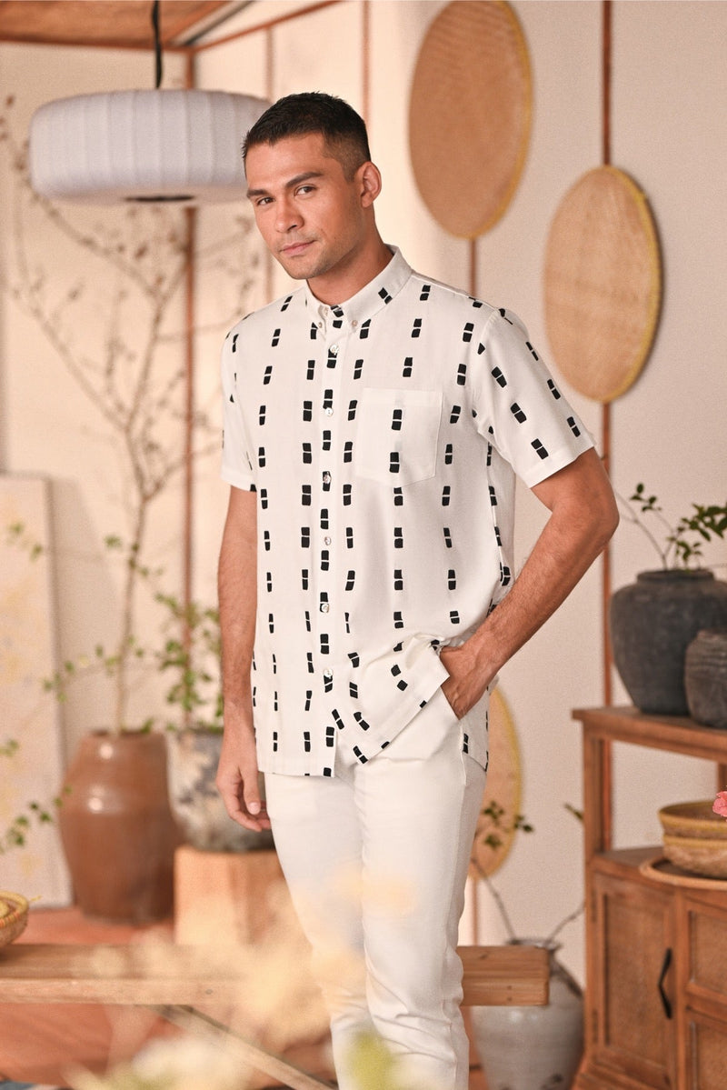 The Heiwa Men Batik Shirt - Sora