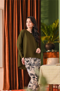 The Capai Women Foxy Blouse - Olive