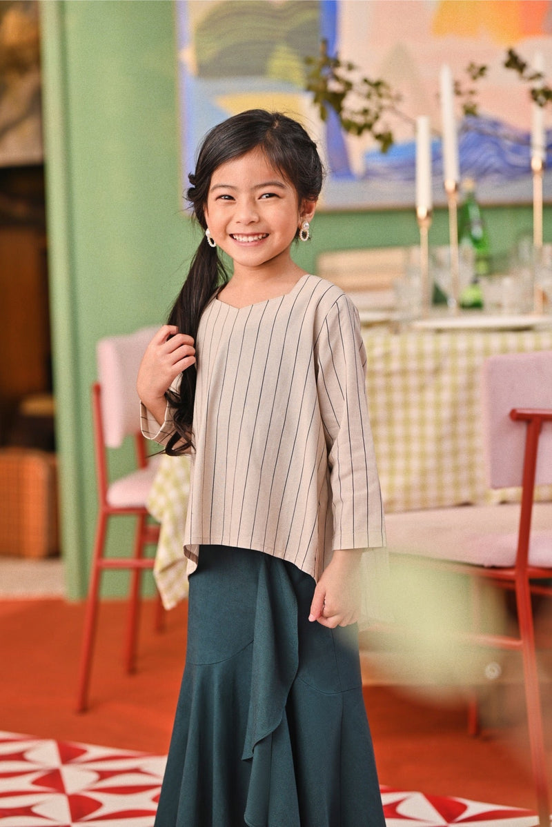 The Capai Foxy Blouse - Champagne Pinstripe