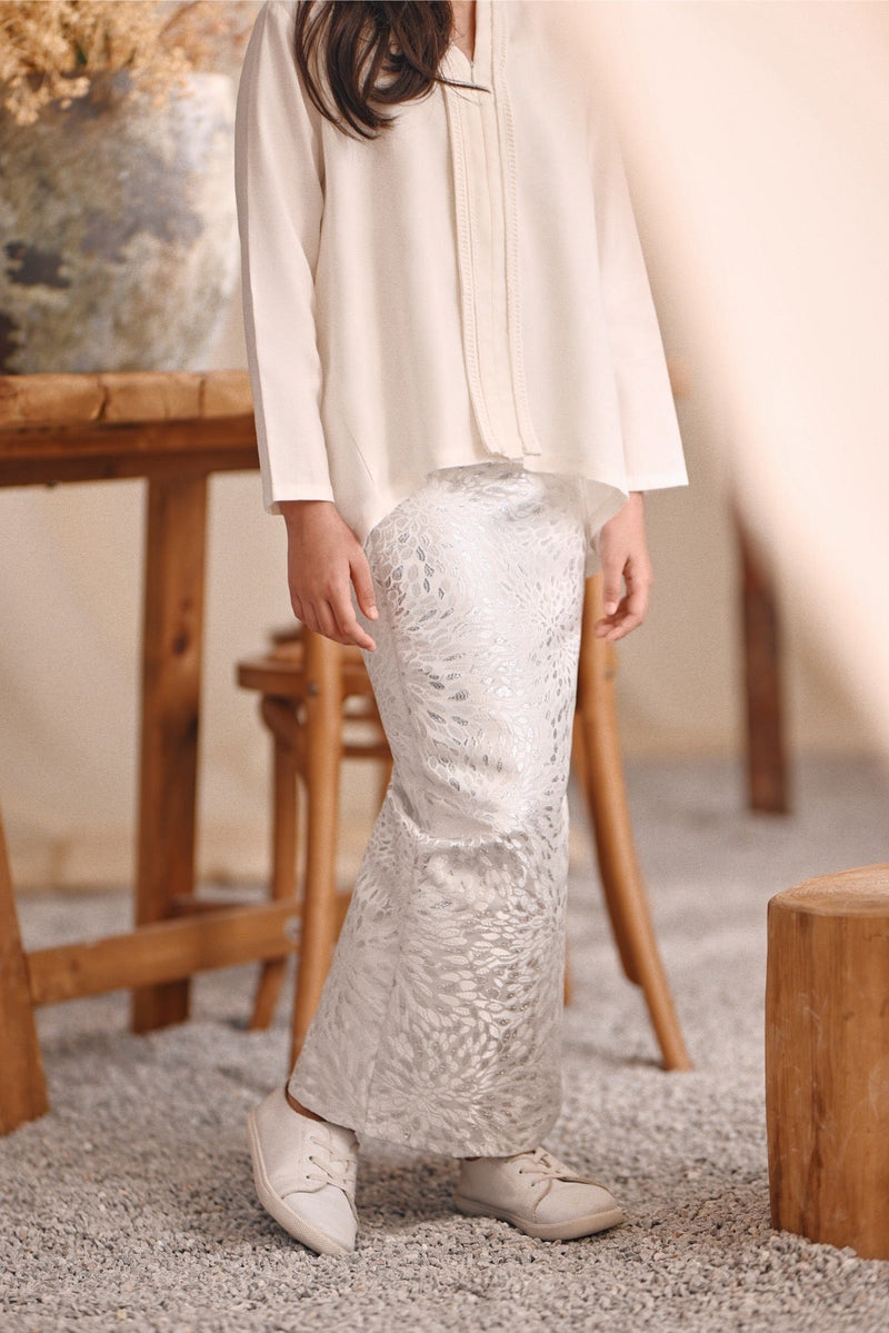 The Bayu Jacquard Skirt - Spring Ice