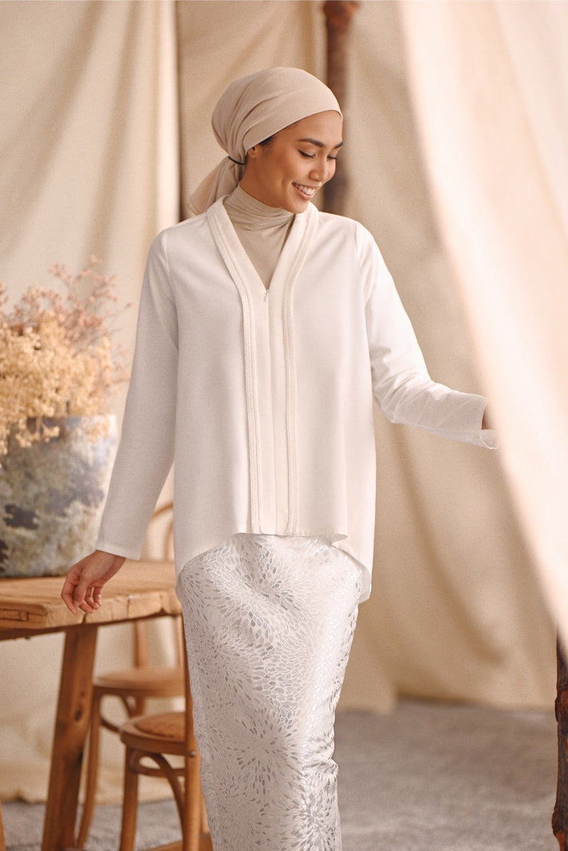 The Bayu Women Kebaya Top - White