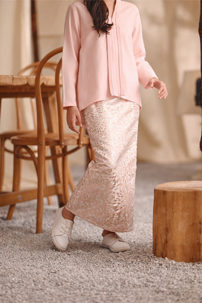 The Bayu Jacquard Skirt - Spring Rose