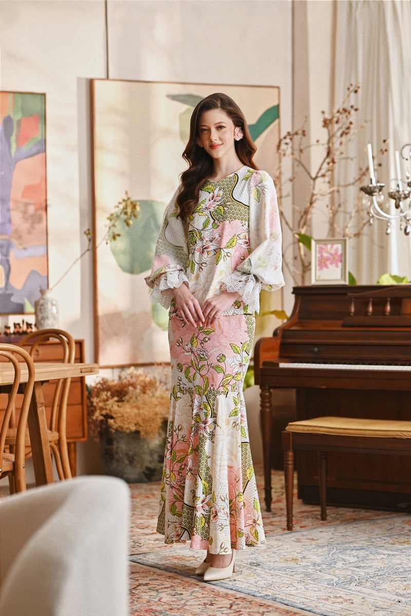 The Glow Women Victoria Kurung Set - Blooms