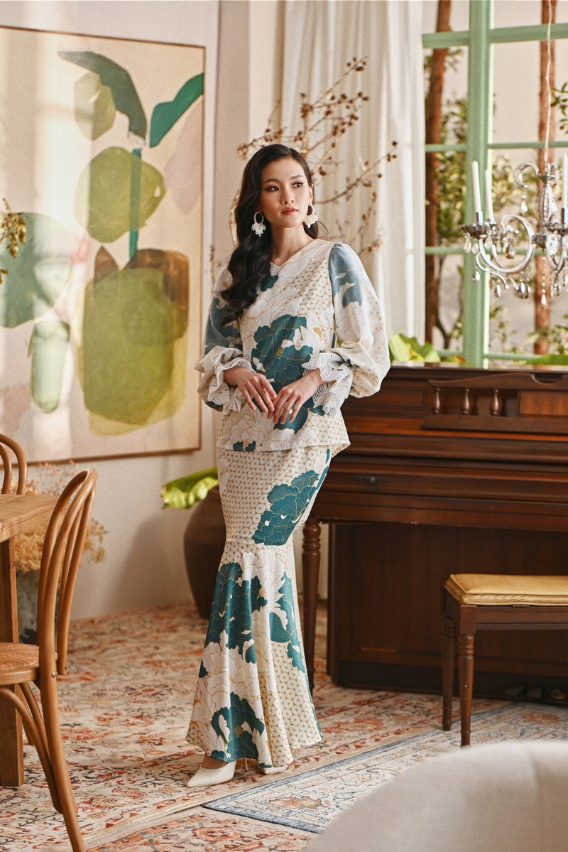 The Glow Women Victoria Kurung Set - Prosper