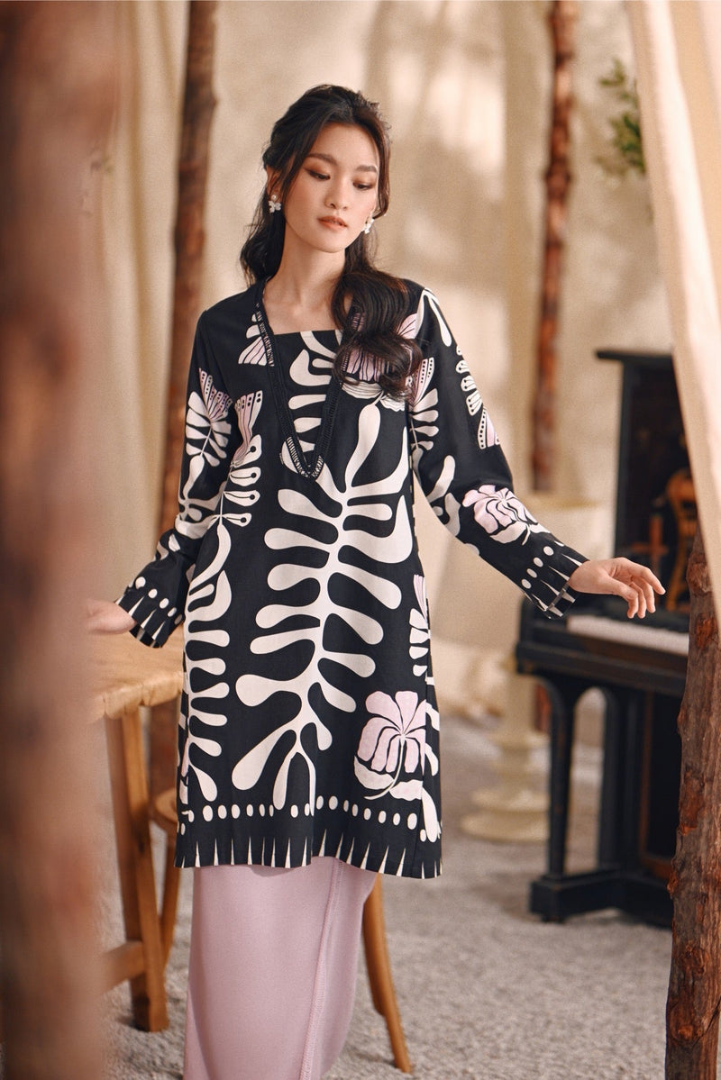 The Bayu Women Kurung Top - Wild