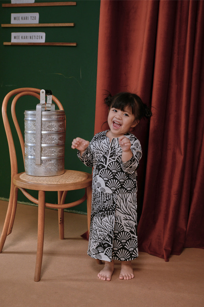 baju kurung baby hitam putih