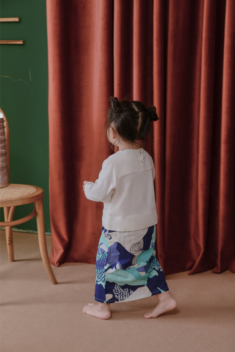 baju kurung baby putih