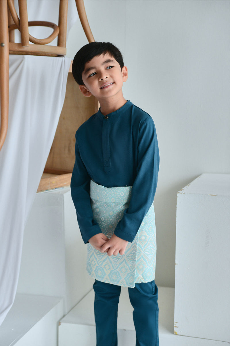 baju melayu budak biru