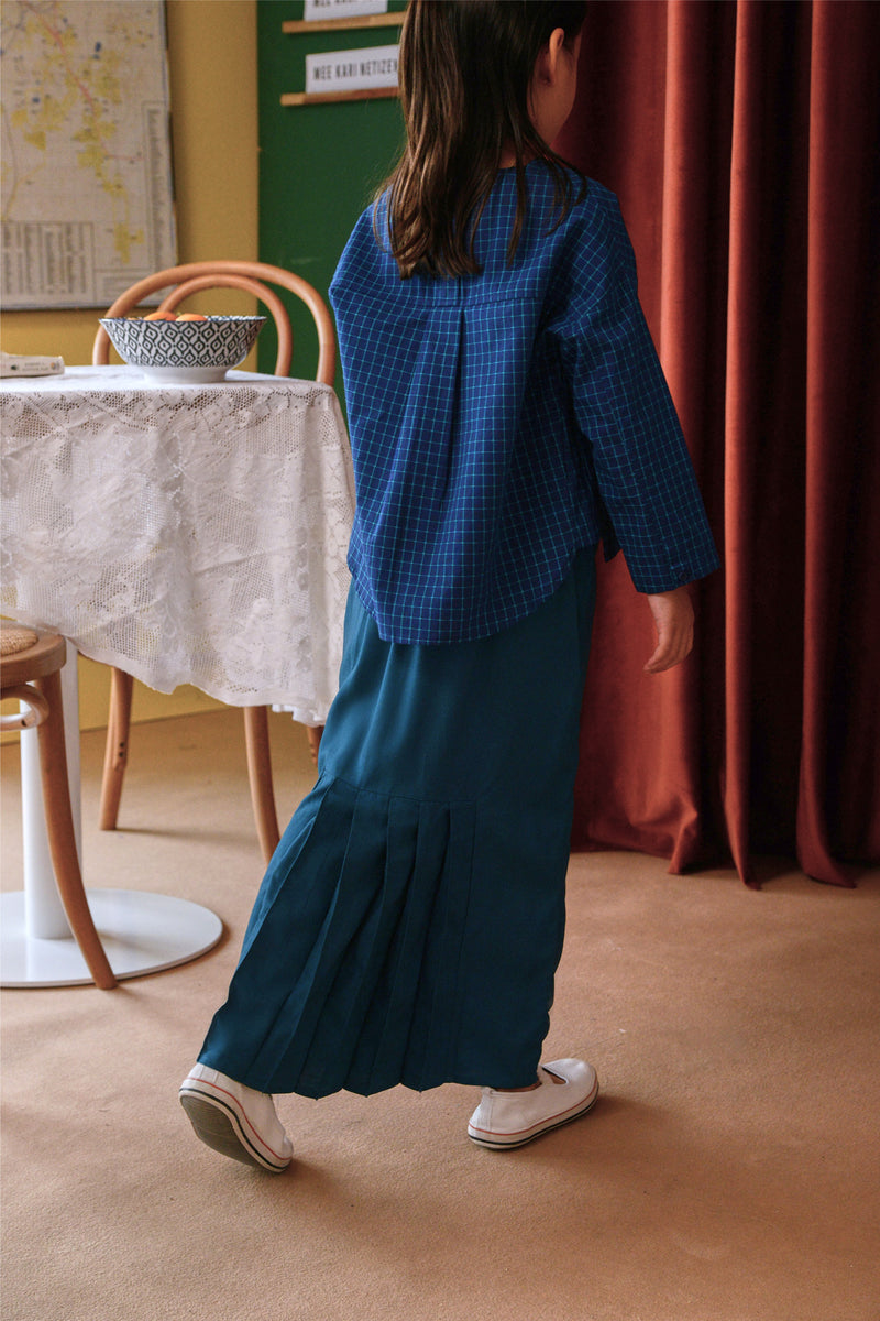 kain kipas untuk budak perempuan