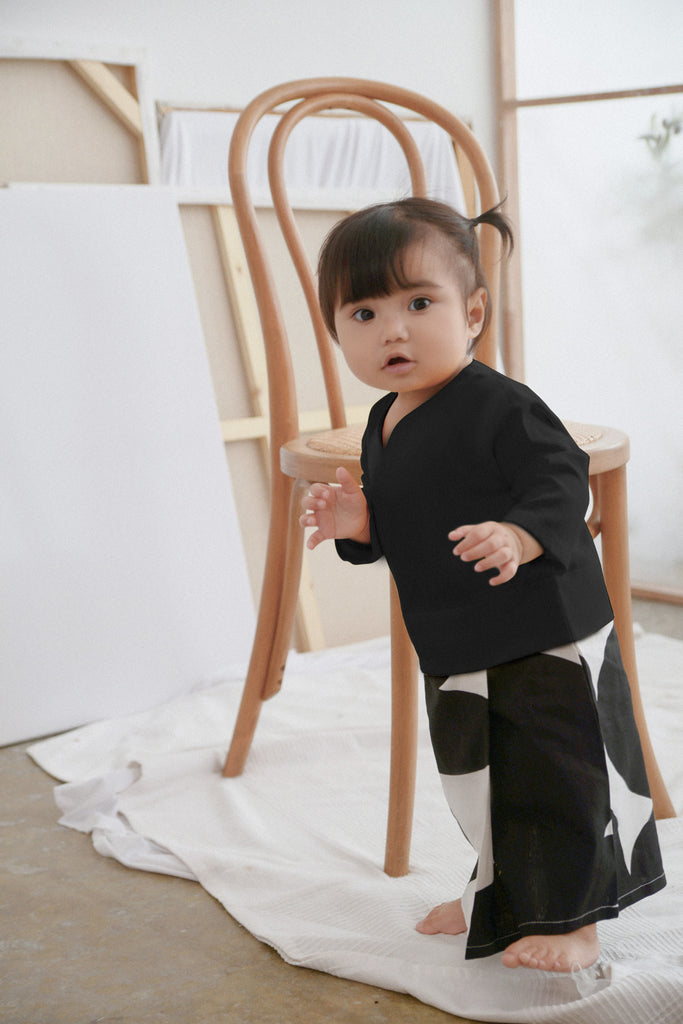 The Seniman Babies Kurung - Black