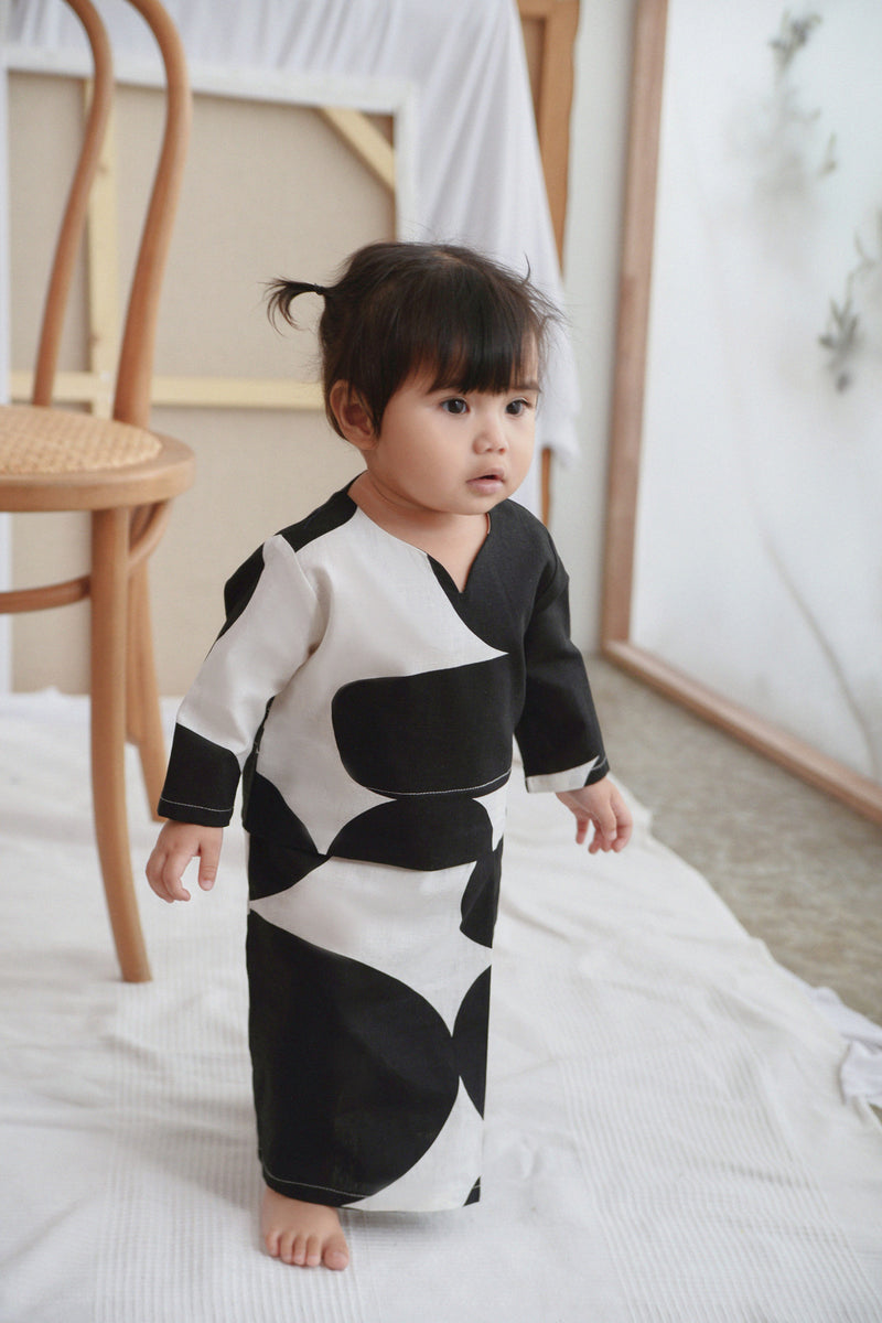 The Seniman Babies Kurung - Tenang