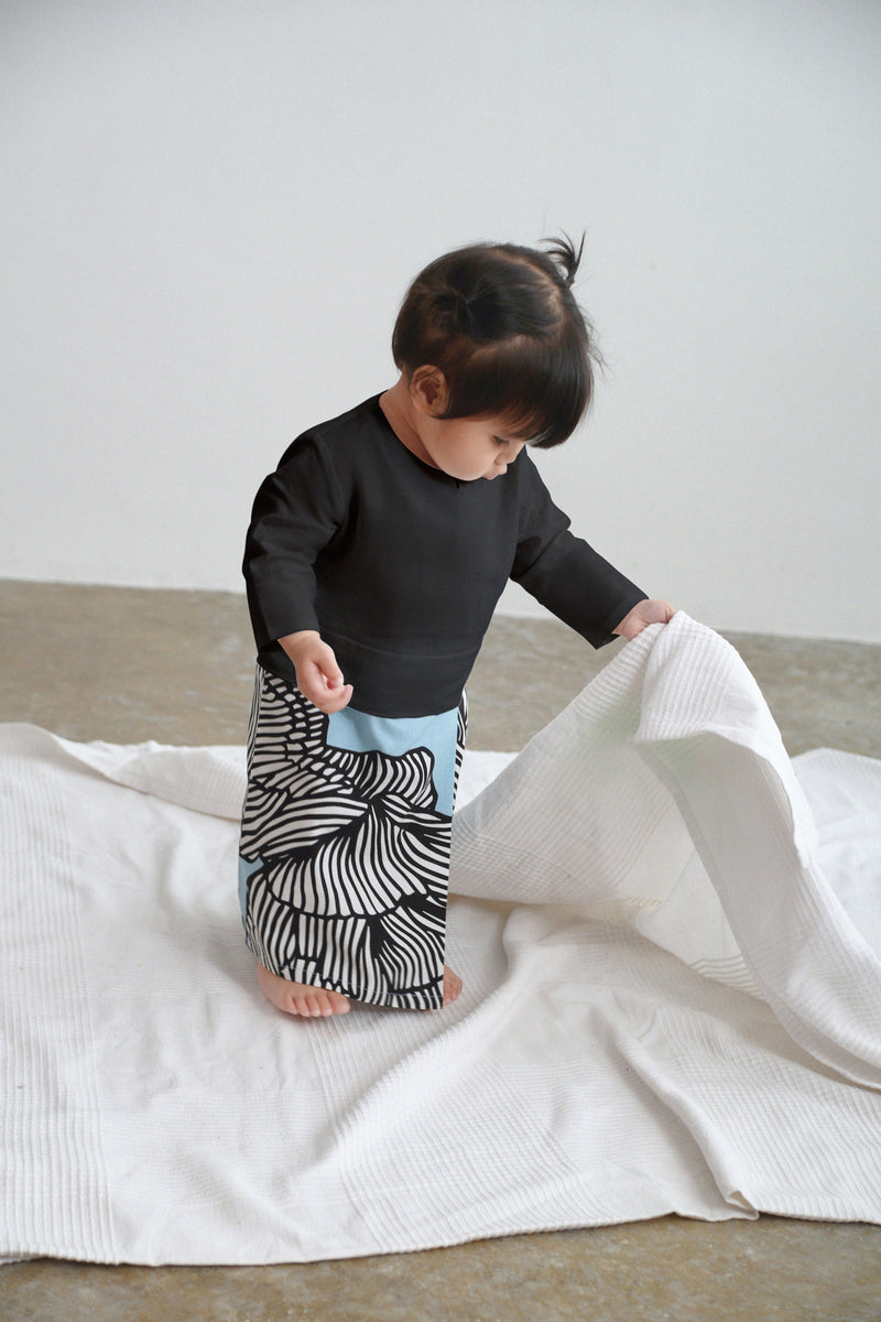 The Kita Menang Babies Kurung - Black