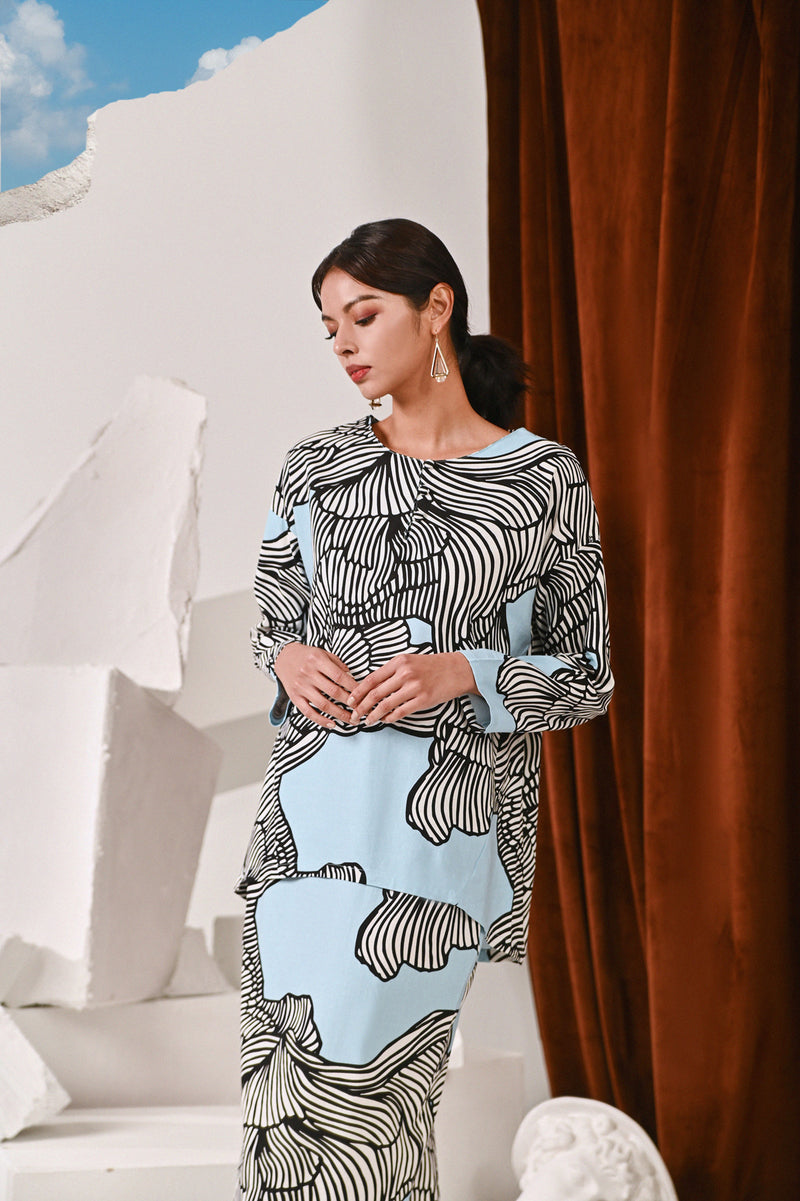 The Kita Menang Women Serene Short Blouse - Rise