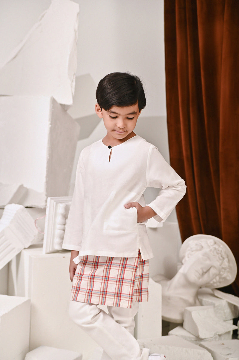 The Kita Menang Kurta - White