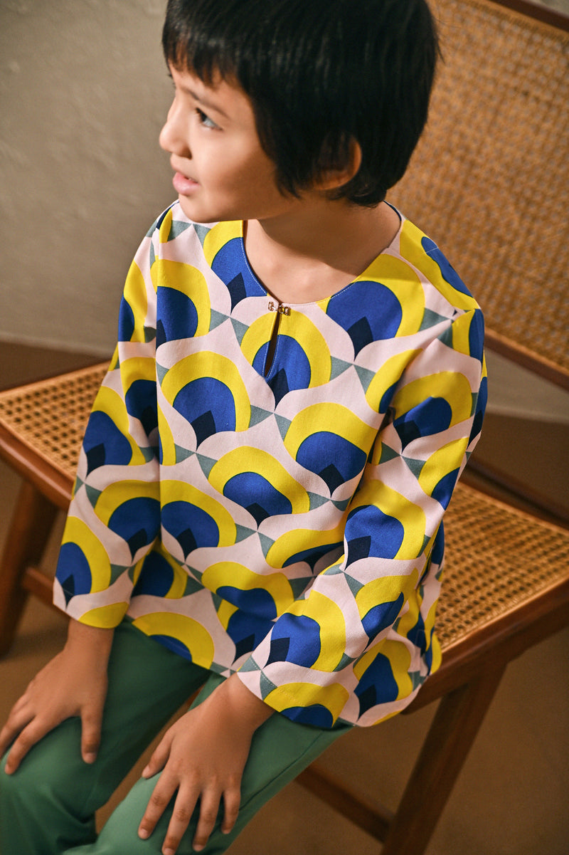 Kurta bercorak budak lelaki