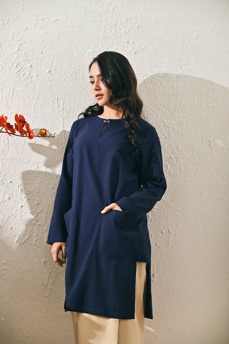 The Rasa Damai Women Nyaman Kurung Top - Navy Blue