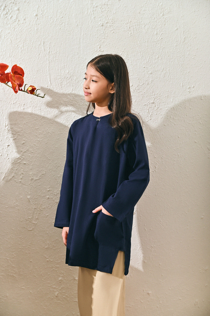 The Rasa Damai Nyaman Kurung Top - Navy Blue