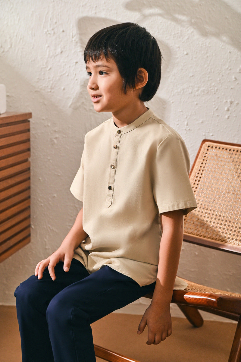 Pakaian lelaki lengan pendek