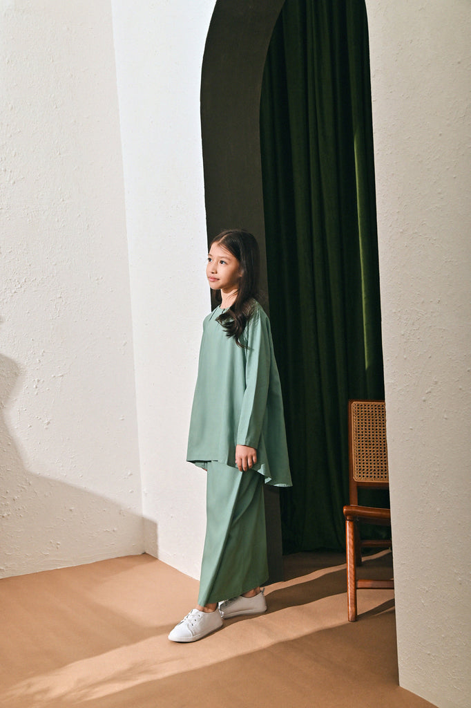 The Rasa Damai Folded Skirt - Vegan Green