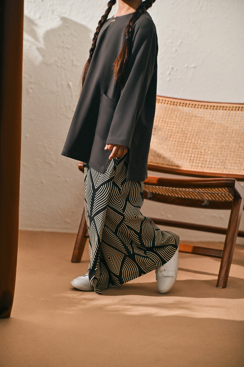 The Rasa Damai Folded Skirt - Daun