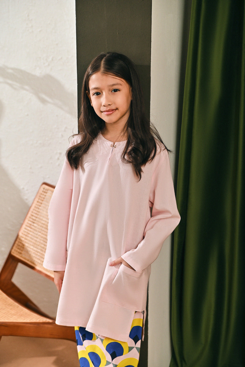 Relaxed Modest Nyaman Kurung Top for girl