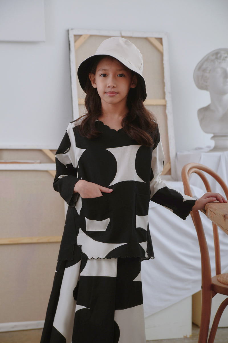 The Seniman Scallop Kurung Top - Tenang