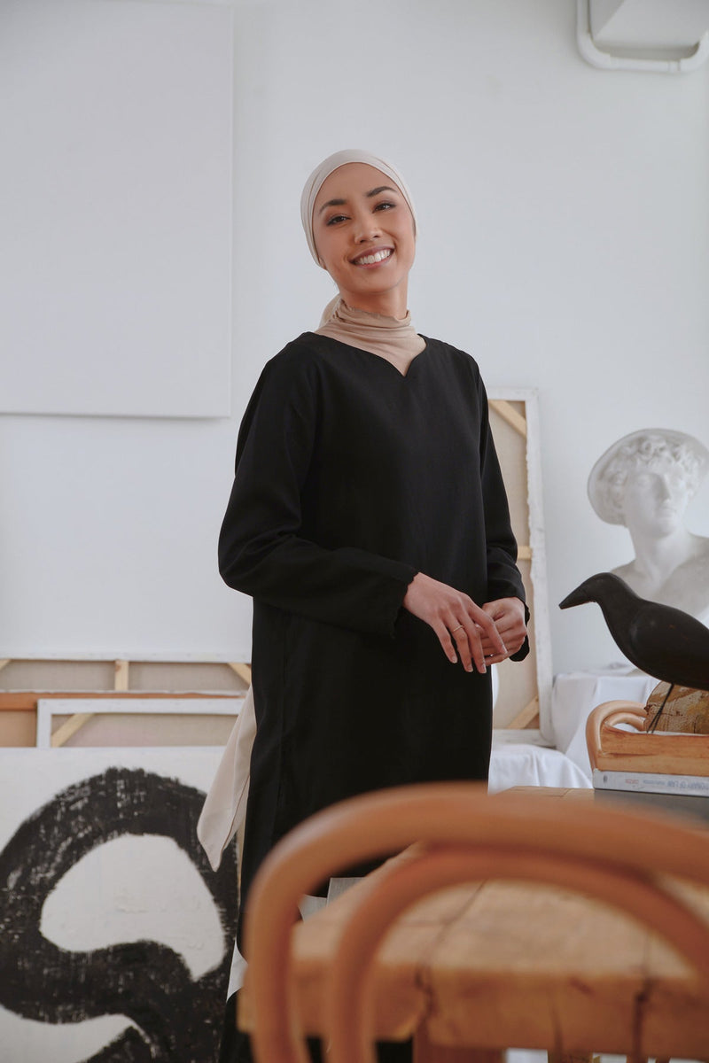 kurung sulaman hitam perempuan 