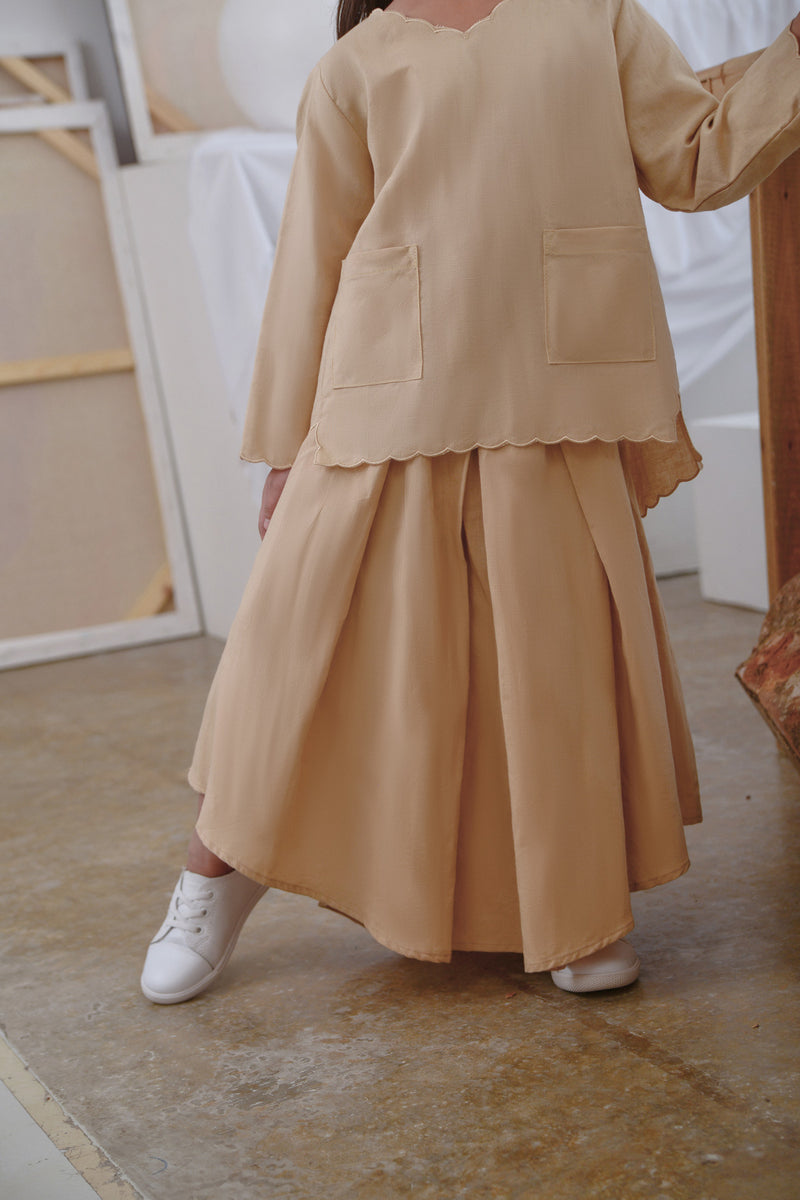 kain kembang cinderella khaki budak 