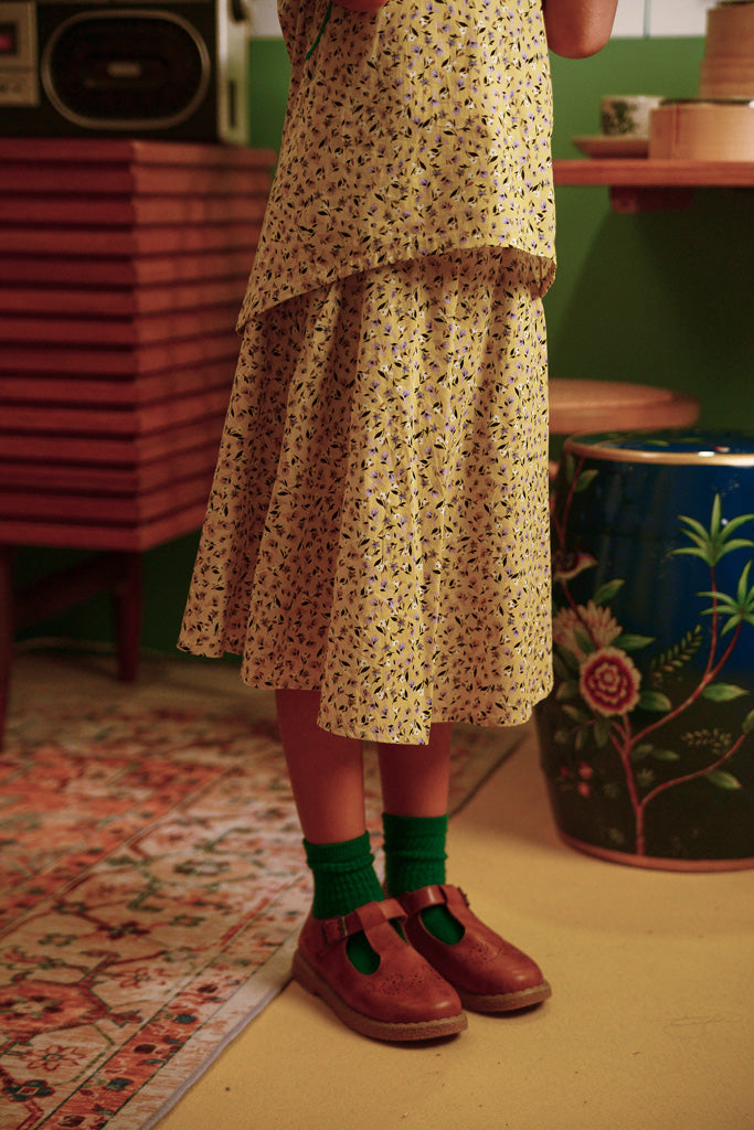 kain kembang pendek budak warna kuning 