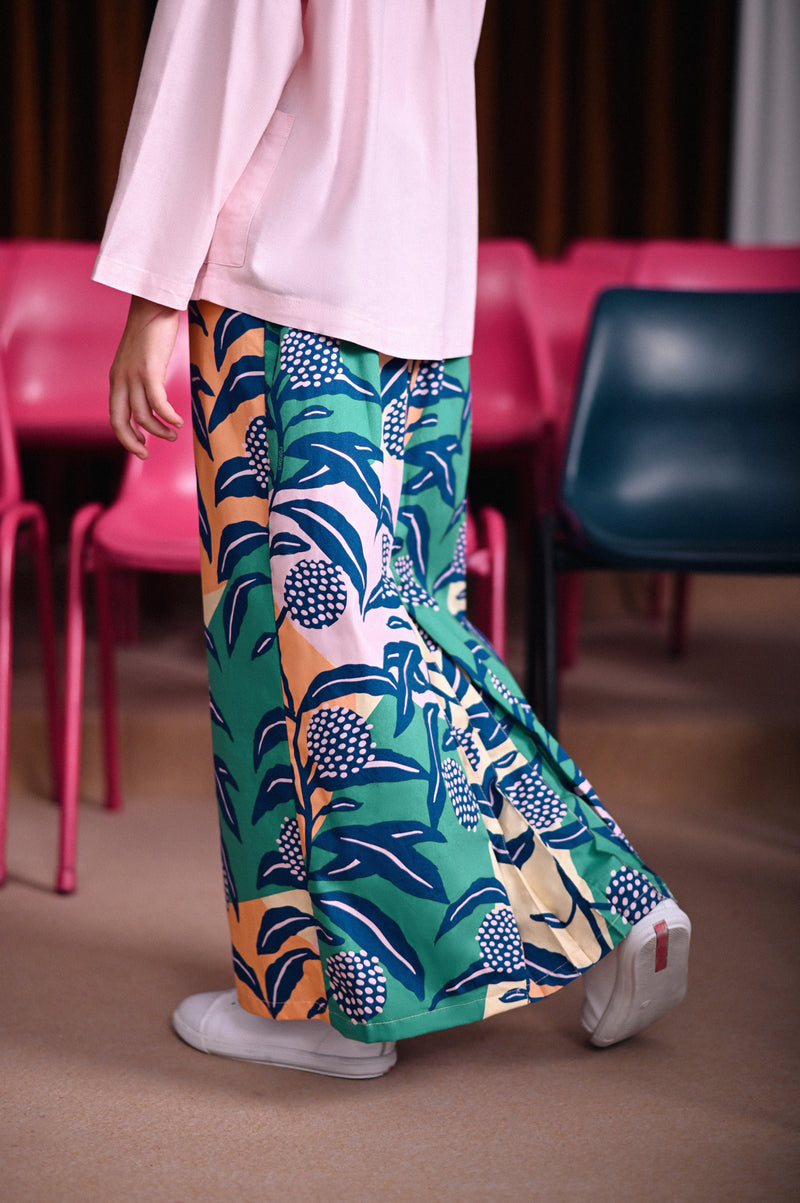 kain kipas bercorak floral budak 