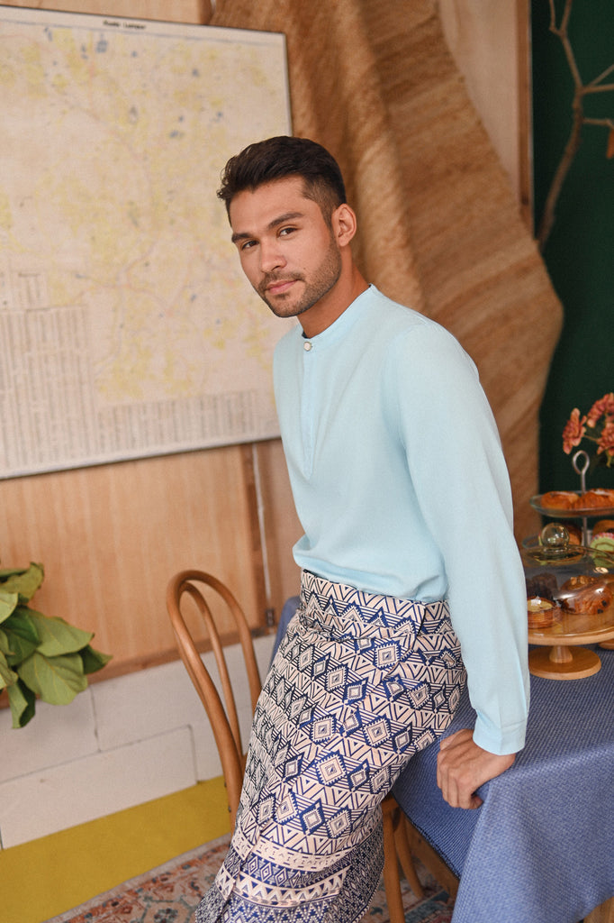 The Tanah Men Baju Melayu Light Blue – - Main Image